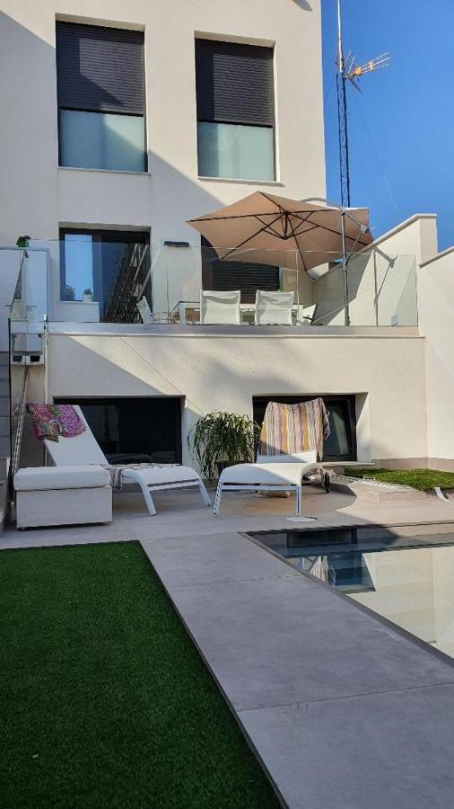 Chalet Con Piscina Privada En La Urb. De Puerto Rey Los Amarguillos Kültér fotó