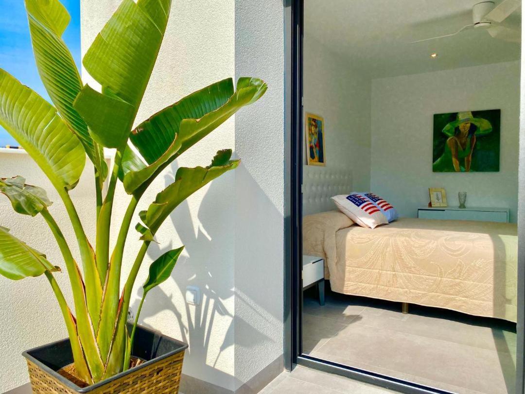 Chalet Con Piscina Privada En La Urb. De Puerto Rey Los Amarguillos Kültér fotó